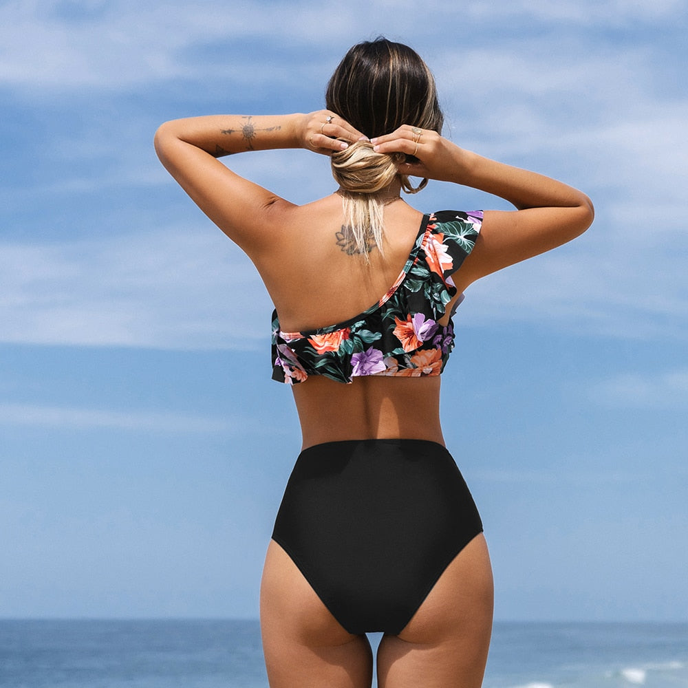 One Shoulder Ruffled Bikini Set “Kailani”